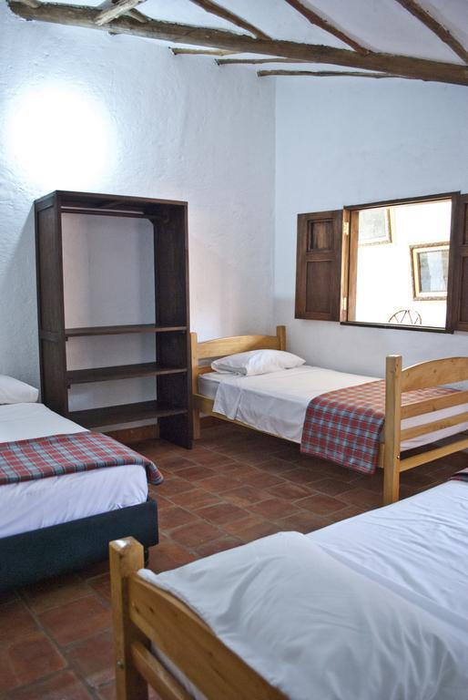 Hotel Casa Aparicio Lopez Barichara Habitación foto